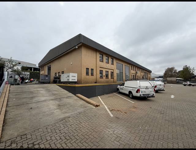 1,677M² WAREHOUSE TO LET IN RANDJESPARK